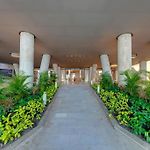 Luxurious And Modern Oceanfront Apartment With Views Of The Historic City 2B And 2Br