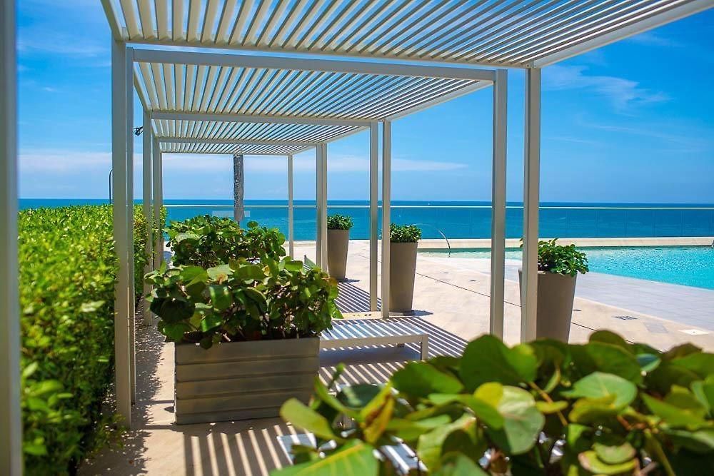 Apartment Luxurious And Modern Oceanfront With Views Of The Historic 2b And 2br