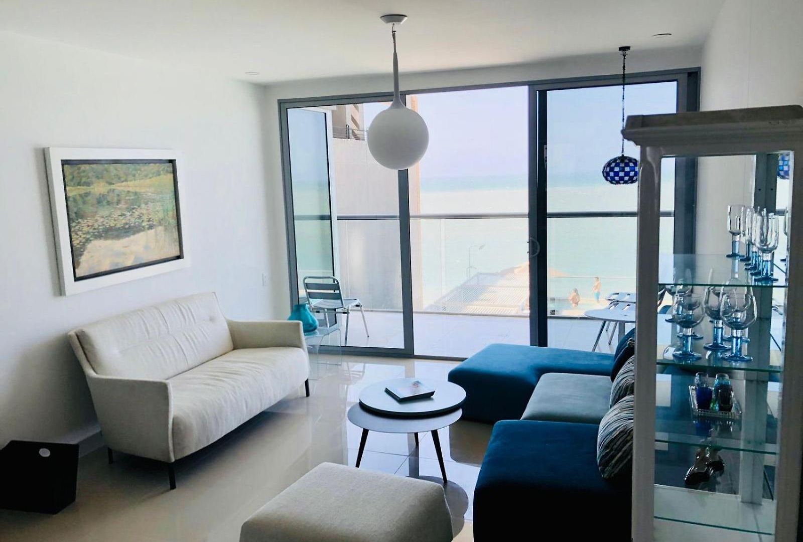 Apartment Luxurious And Modern Oceanfront With Views Of The Historic 2b And 2br Cartagena