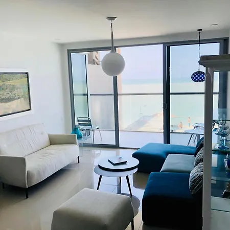 Apartamento Luxurious And Modern Oceanfront With Views Of The Historic 2b And 2br Cartagena