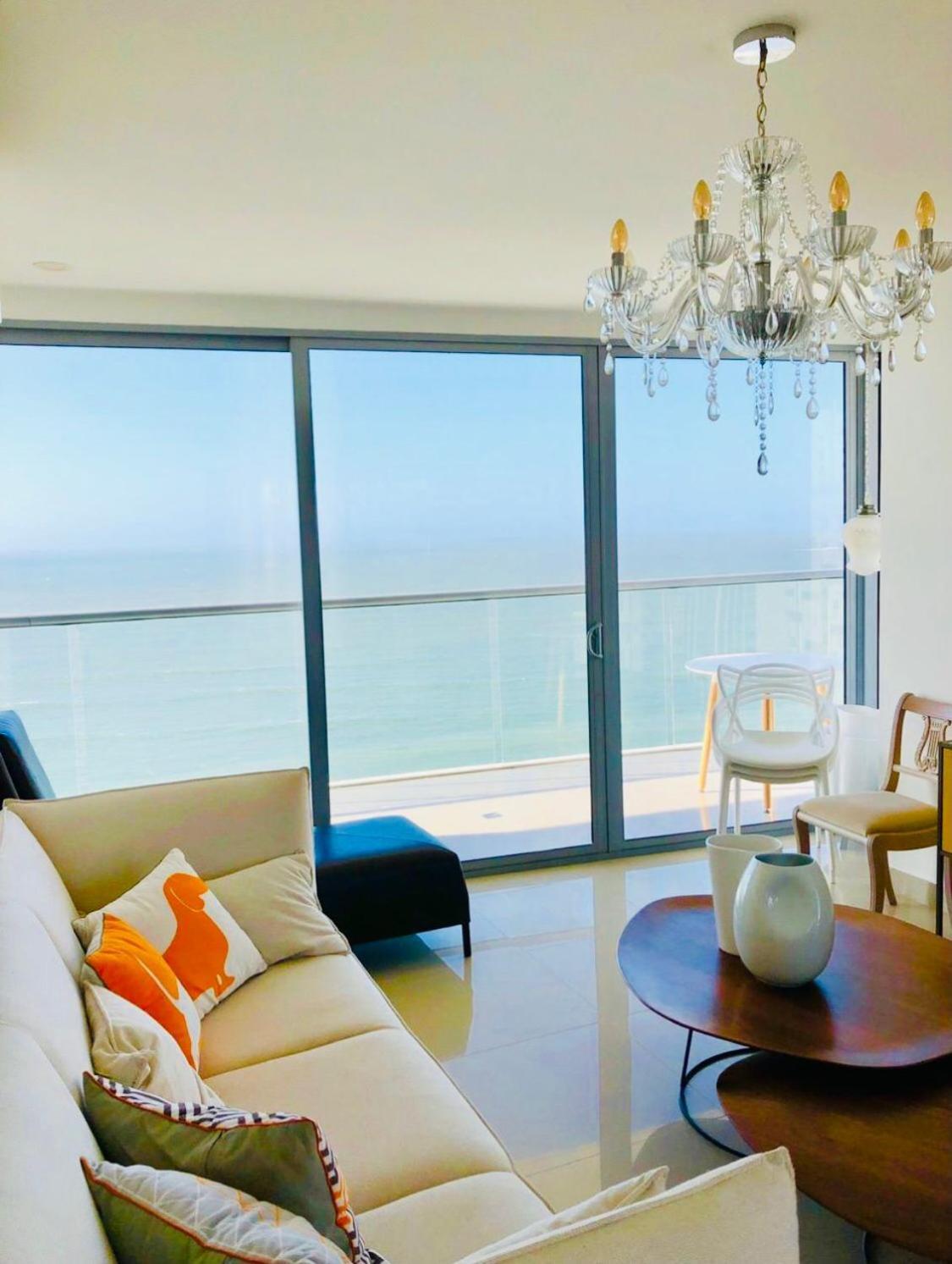 Luxurious And Modern Oceanfront With Views Of The Historic 2b And 2br Apartamento *