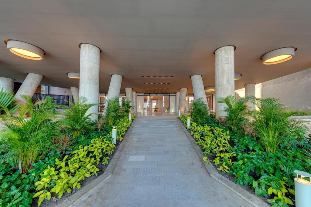 Apartamento Luxurious And Modern Oceanfront With Views Of The Historic 2b And 2br Cartagena