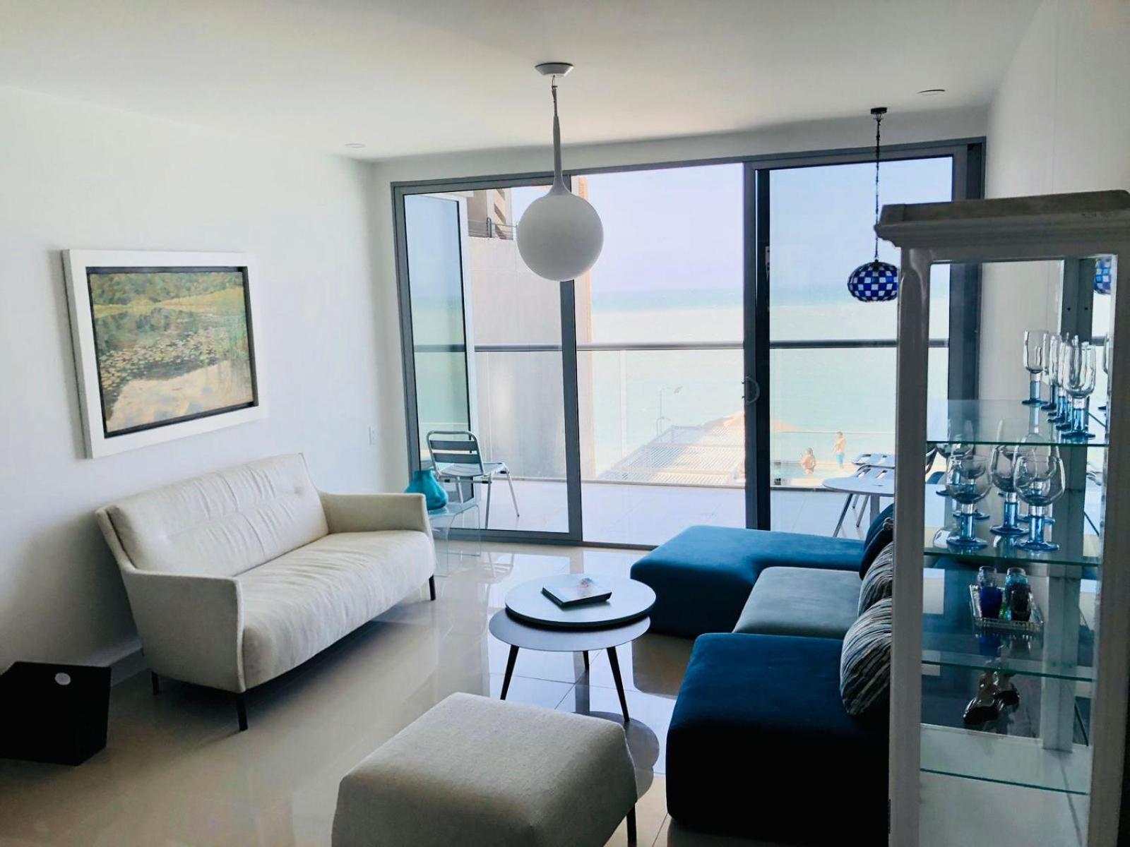 Apartamento Luxurious And Modern Oceanfront With Views Of The Historic 2b And 2br Cartagena