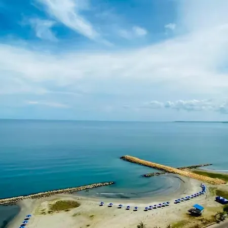 Apartment Luxurious And Modern Oceanfront With Views Of The Historic 2b And 2br