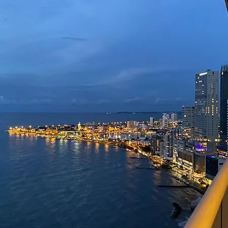 Luxurious And Modern Oceanfront With Views Of The Historic 2b And 2br *